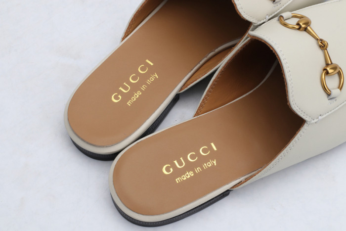 guc loafer