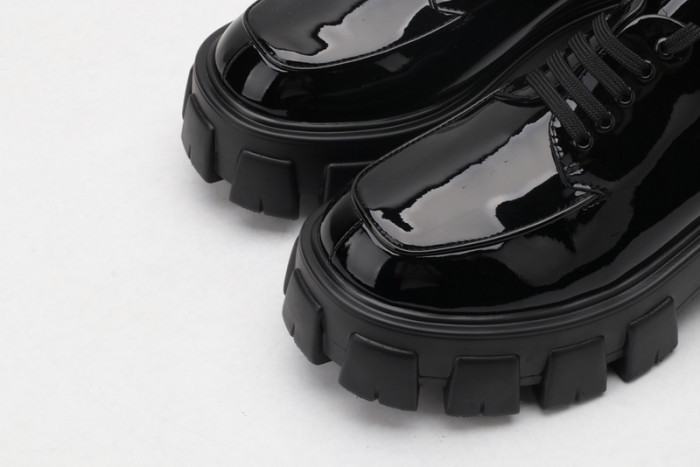 PRAD BOOTS PB-02