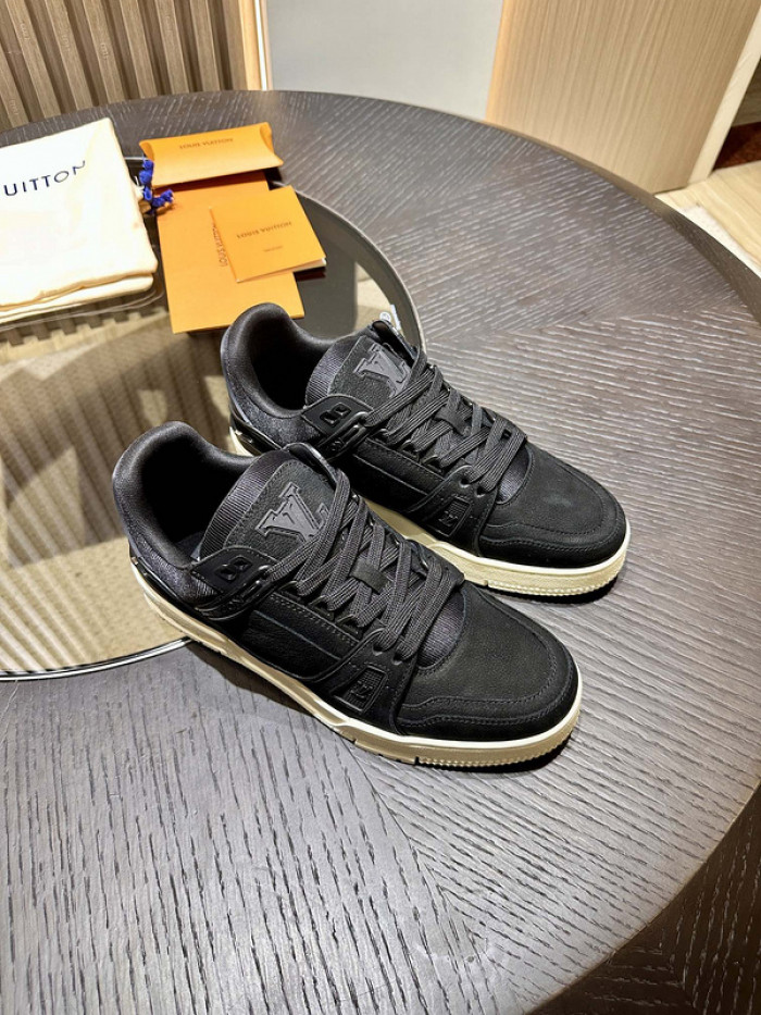 LOVT SNEAKER lv-192