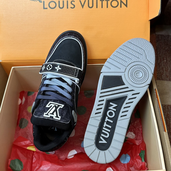 LOVT SNEAKER lv-228