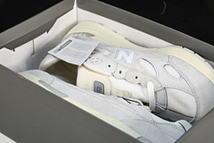new balance 992 white silver m992md