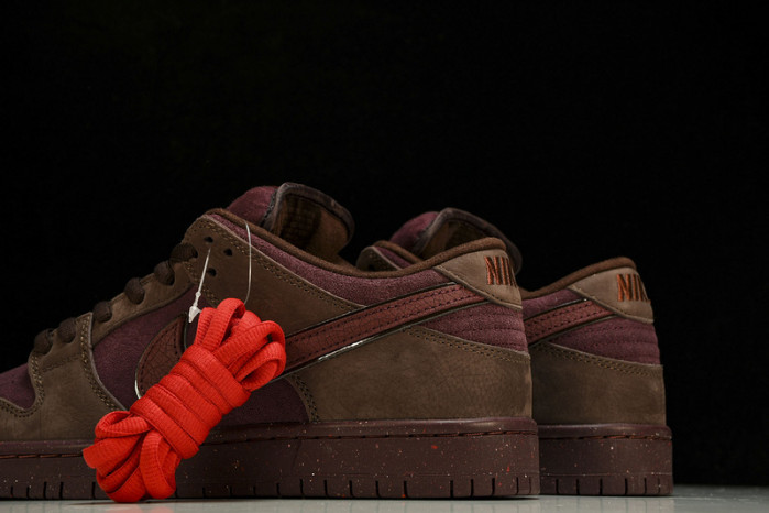 nike sb dunk low "city of love" fn0619-600