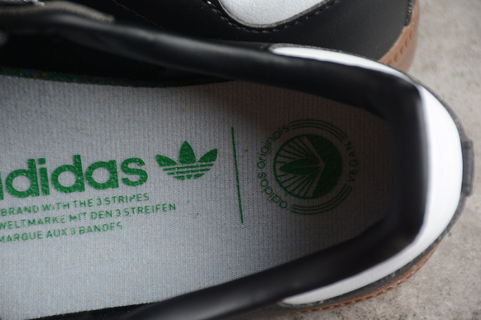 ad low-top sneaker 2303131