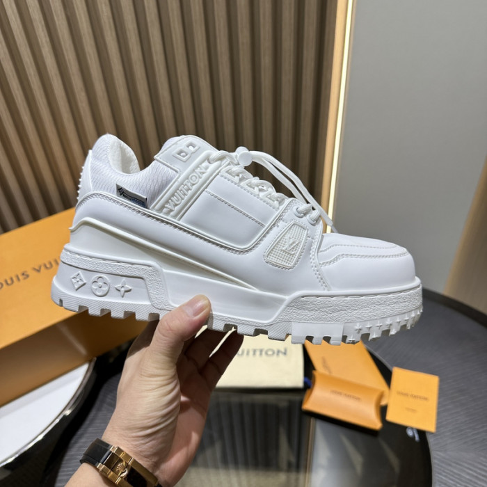 LOVT SNEAKER lv-237