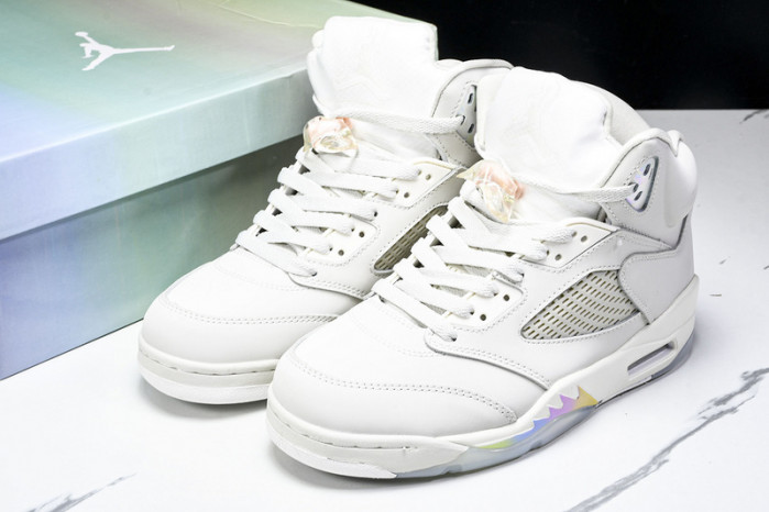Air Jordan 5 Retro "Light Orewood Brown" HF3183-001