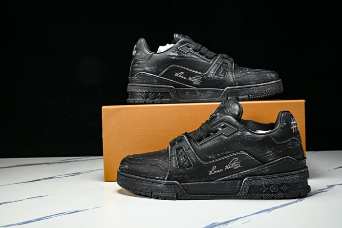 LOVT SNEAKER lv-561