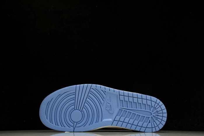 of travis scott x air jordan 1 ow dm7866-180