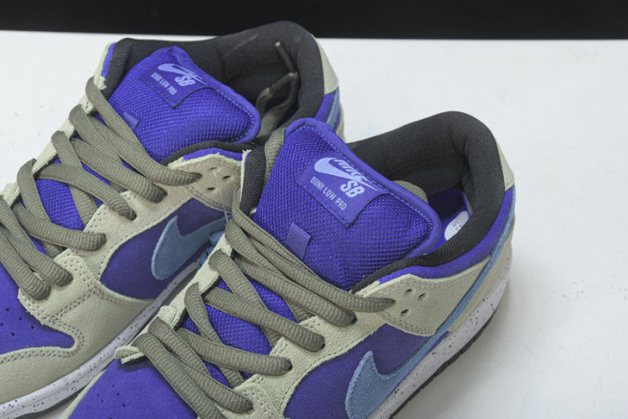 nike dunk low sb celadon bq6817-301