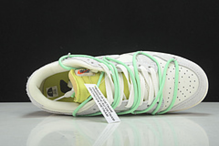 nike dunk low of lot 14 of 50 dj0950-106