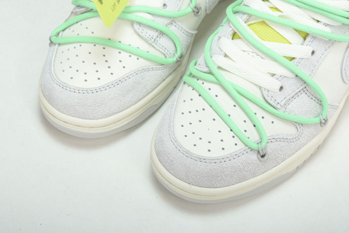 nike dunk low of lot 14 of 50 dj0950-106