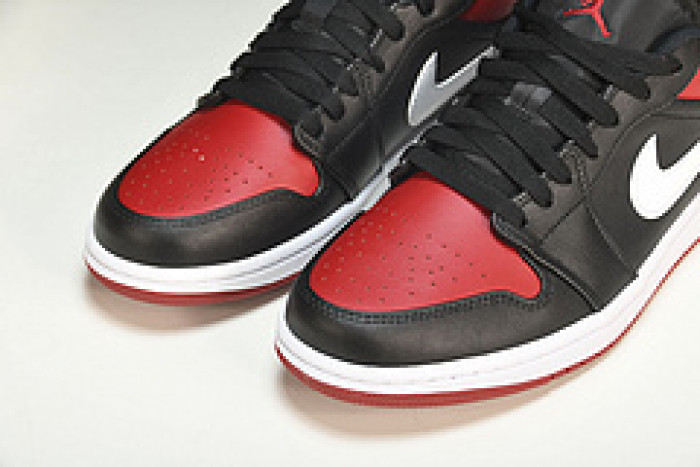 jordan 1 low “alternate bred toe” 553558-066