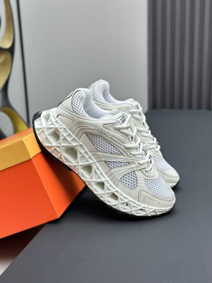 DR B35 LOW-TOP SNEAKERS DR-183