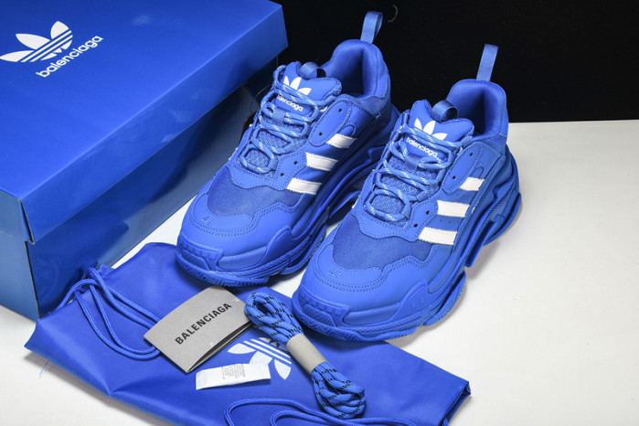 bl triple s trainers sneakers bts-06