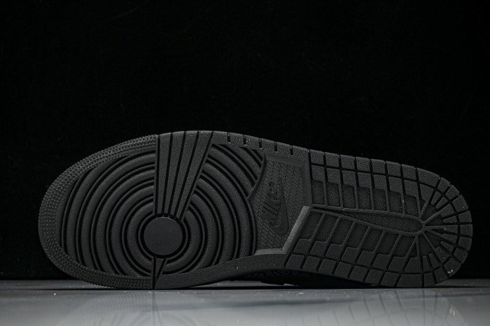 Jordan 1 Low Black Elephant Print IM6568-010