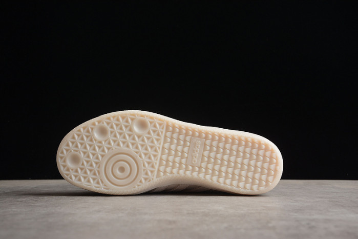 ad low-top sneaker 23031319