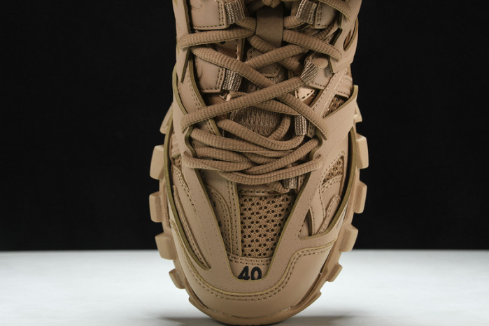 bl tess s. gomma trek low sneakers 042107