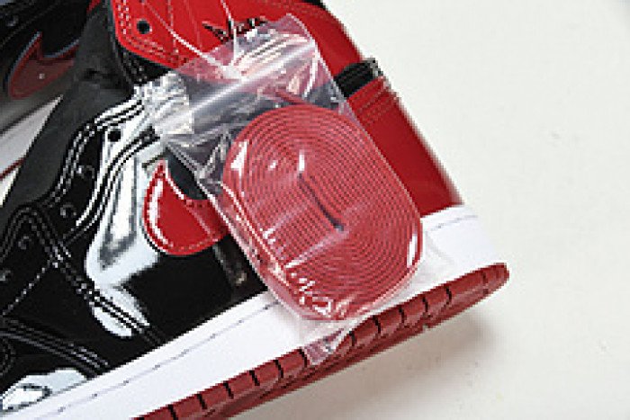 air jordan 1 high og “bred patent” 555088-063