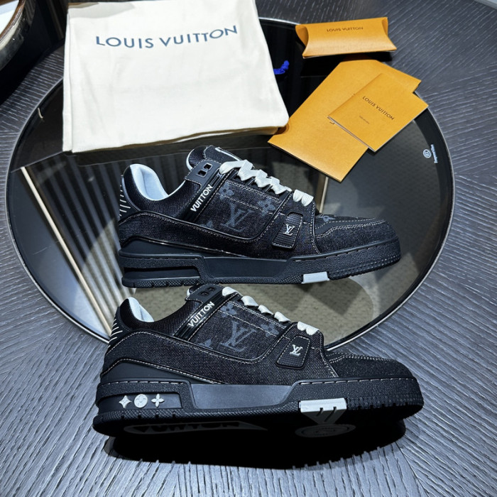 LOVT SNEAKER lv-303