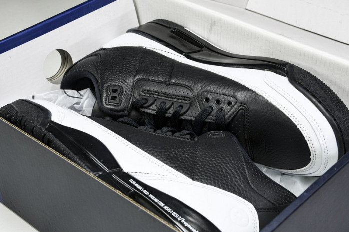 Fragment Design x Air Jordan 3 DA3595-1001