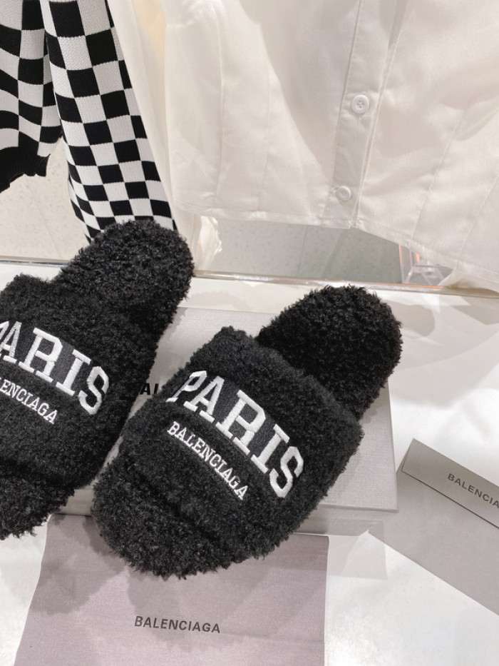 BL SLIPPERS 2307152
