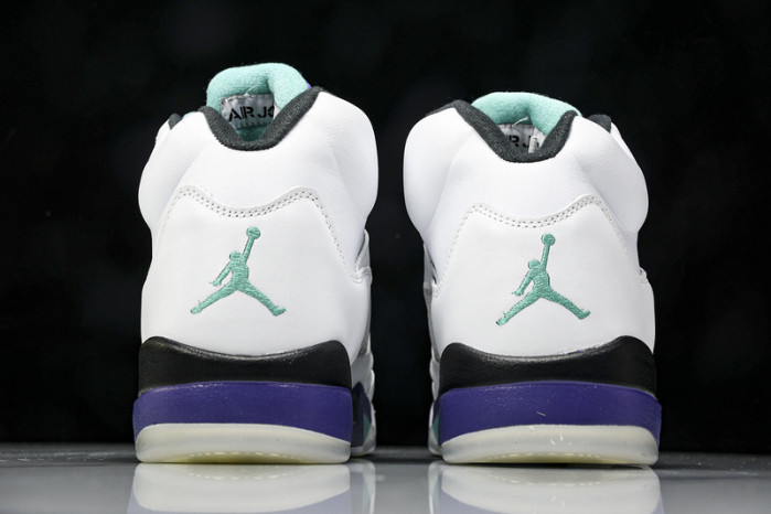 (2013) Jordan 5 Retro Grape 136027-108