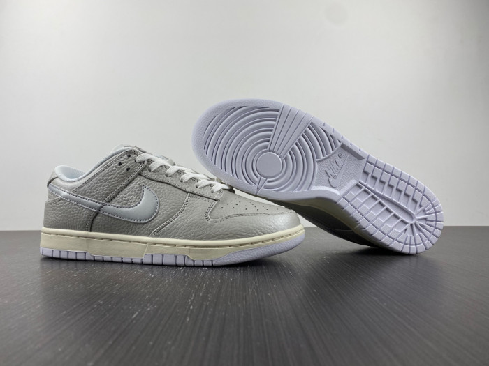 nike dunk low metallic silver dx3197-095