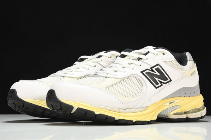 new balance 2002r thisisneverthat white ml2002rt