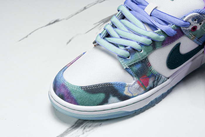 nike sb dunk low futura laboratories bleached aqua hf6061-400