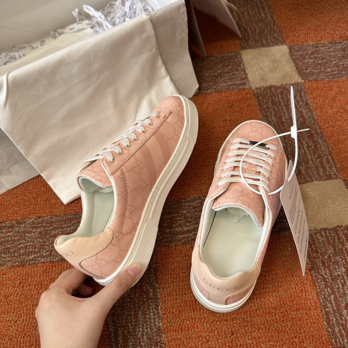 GI ACE EMBROIDERED LOW-TOP SNEAKER 90653