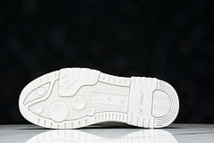 OF SNEAKERS ow-55