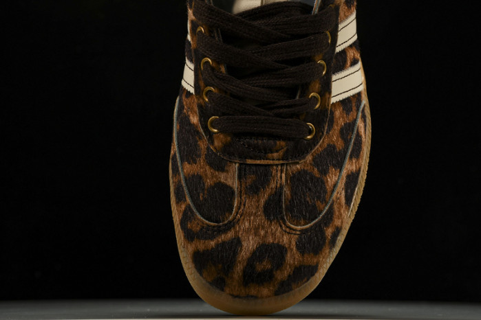 ad low-top sneaker 240506002