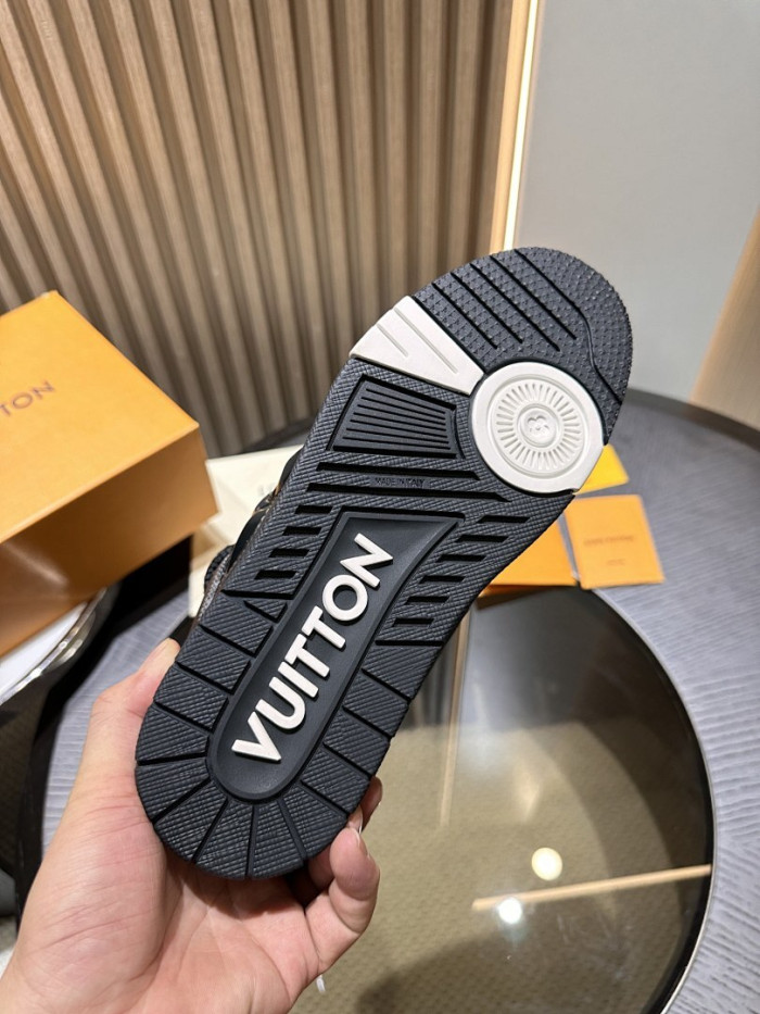 LOVT SNEAKER lv-492