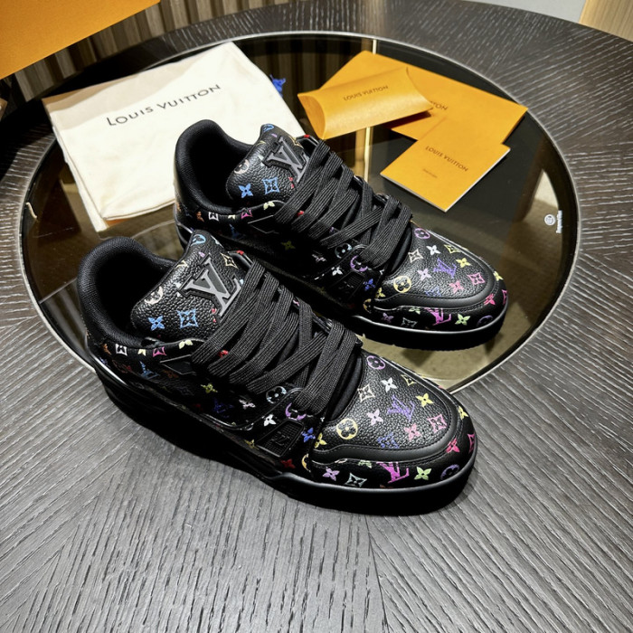 LOVT SNEAKER lv-261