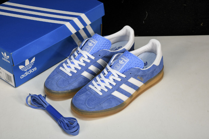 ad low-top sneaker gazelle indoor hq8717