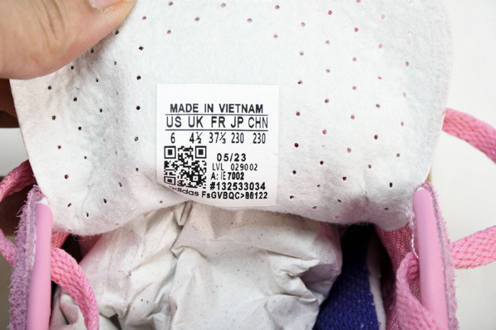 ad low-top sneaker gazelle indoor ie7002