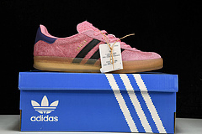 ad low-top sneaker gazelle indoor ie7002