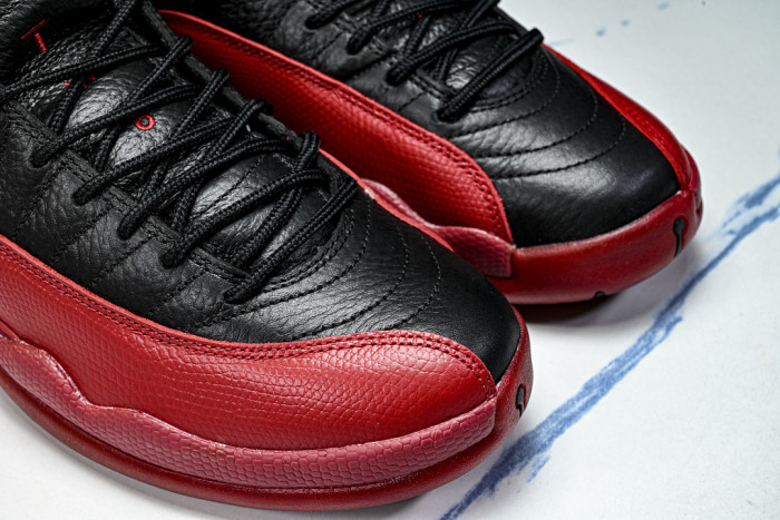 (2025) AIR JORDAN 12 Flu Game CT8013-002