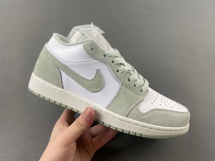 air jordan 1 low “light green” fn5214-131