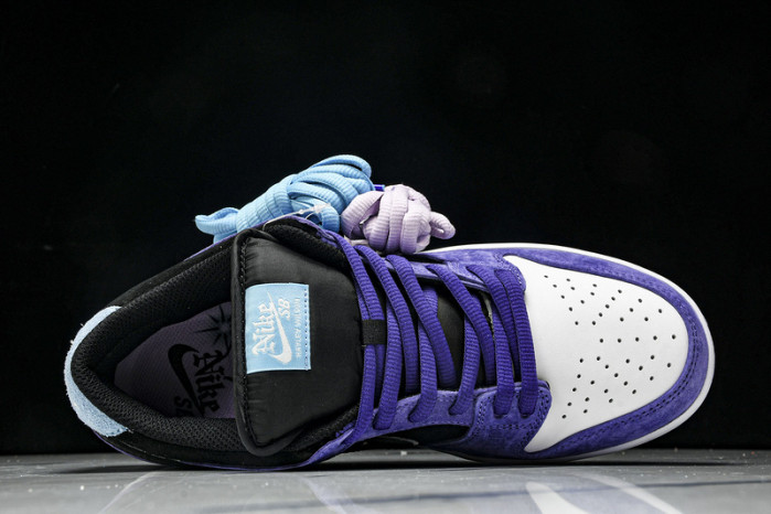 Nike SB Dunk Low Hayley Wilson HJ0513-500