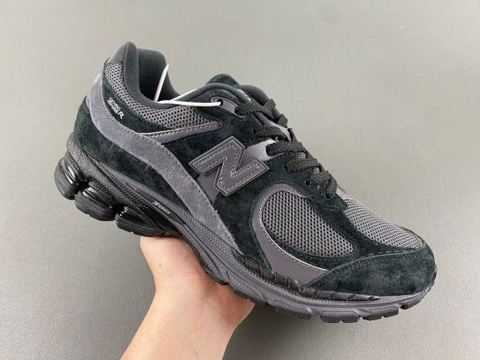 New Balance 2002R Black Dark Grey M2002RBL