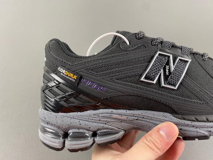 New Balance 1906R M1906ROC