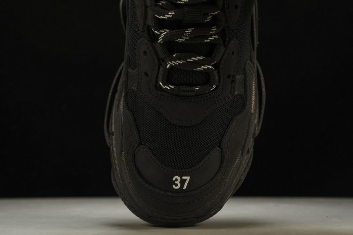 bl triple s trainers sneakers bts-03