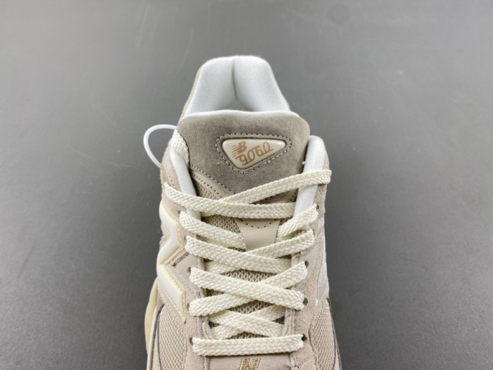 New Balance 9060 Oatmeal U9060JBC