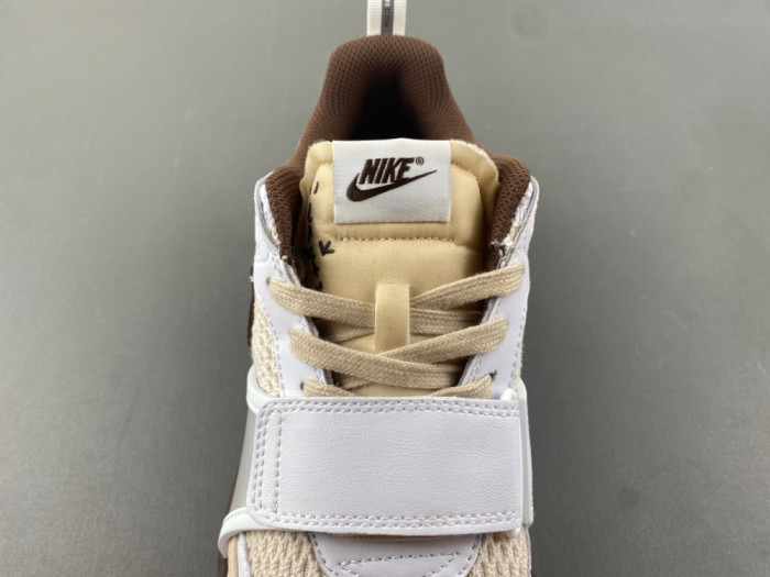 Nike Zoom Field Jaxx SP Travis Scott HQ3073-100