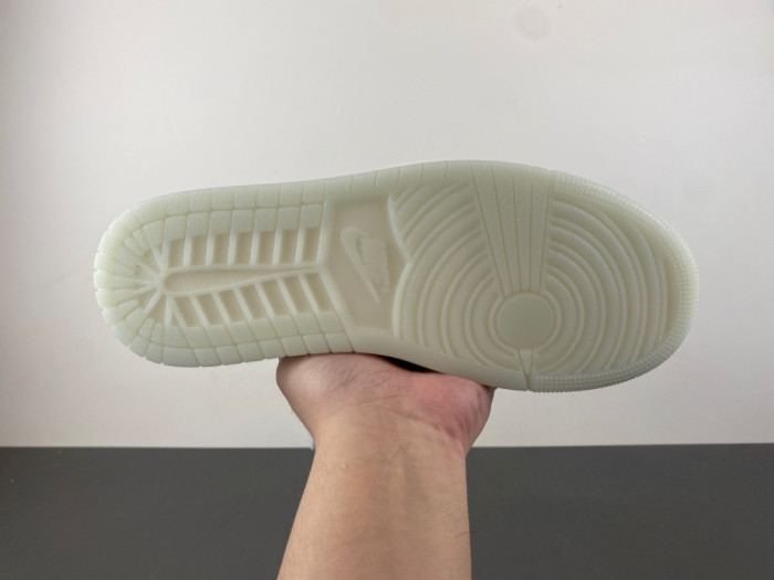 AIR JORDAN 1 Low HF3144-100