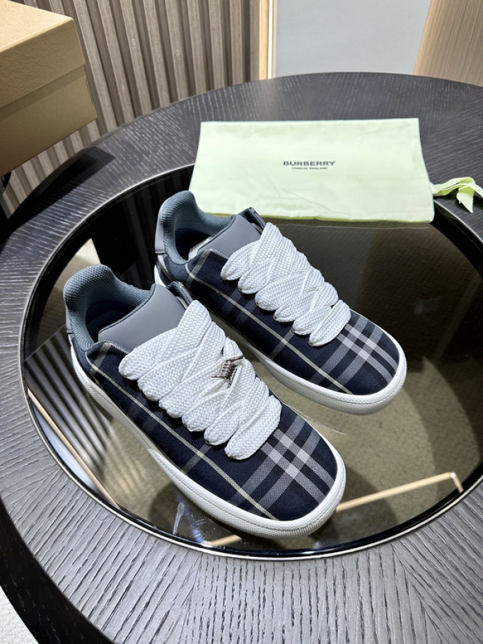 BUBERY SNEAKER 23165