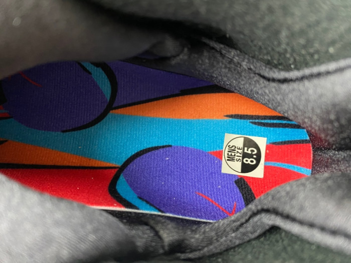 (2025) Jordan 8 Retro Bugs Bunny 305381-100