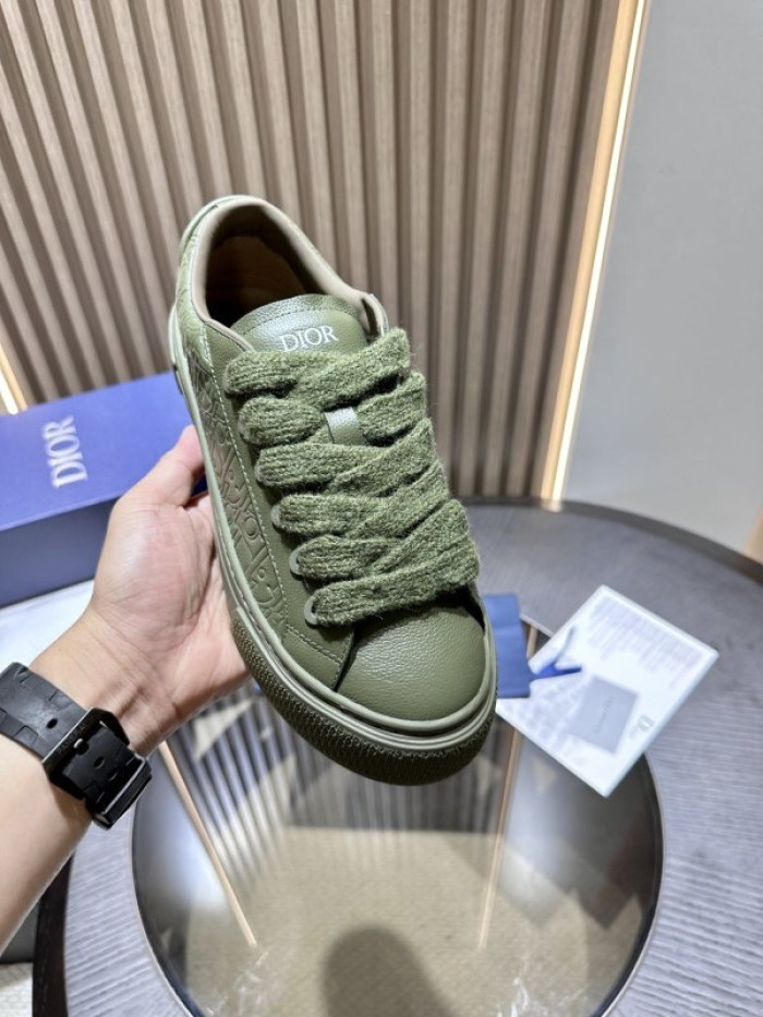 DR B33 LOW-TOP SNEAKERS DR-121