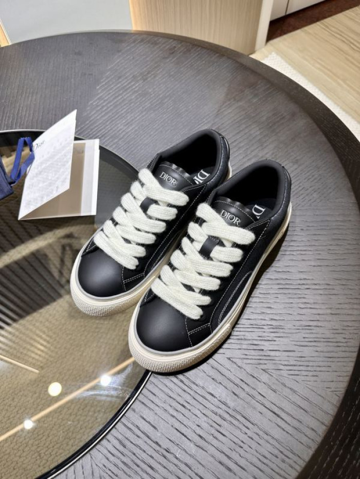 DR B33 LOW-TOP SNEAKERS DR-124