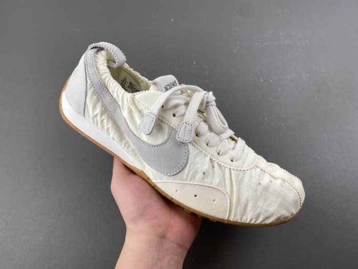 Jacquemus x Nike Jacumoon Shoe HV8547-002